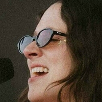 Katie Crutchfield Nøgen