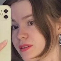 Katya Shvint Nøgen
