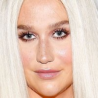 Kesha Nøgen