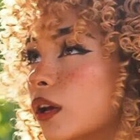 Kiara Peach Nøgen