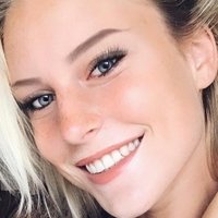 Kim Laura Hnizdo Nøgen