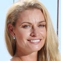 Kristy Hinze Nøgen
