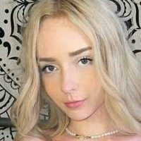 Kylie Kay Nøgen