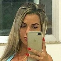 Larissa Rovetta Nøgen