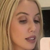 Laura Clery Nøgen