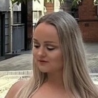 Laura-Helen Kleinert Nøgen