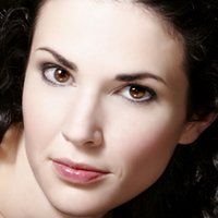 Laura Mennell Nøgen