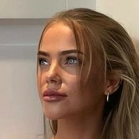 Laura Rypa Nøgen