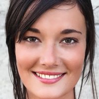 Laura Salvatore Nøgen
