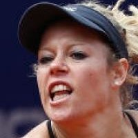 Laura Siegemund Nøgen