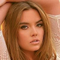 Lauren Hanley Nøgen
