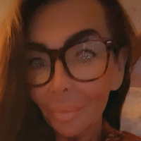 Lea Walker Nøgen