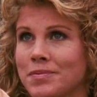 Leah Ayres Nøgen