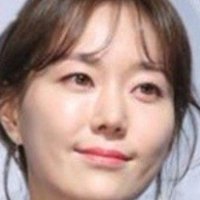Lee Yoo-Young Nøgen