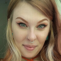 Leslie Lux Nøgen