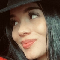 Lili Jones Nøgen