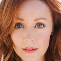 Lindy Booth Nøgen
