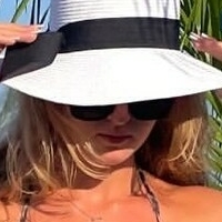 Lisa.gsl Nøgen