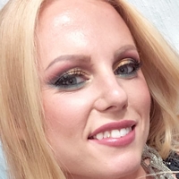 Lisa Steelstar Nøgen