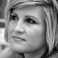 Liz Owens Nøgen