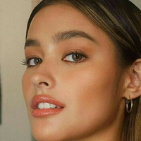 Liza Soberano Nøgen