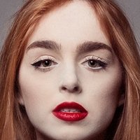 Louisa Connolly-Burnham Nøgen