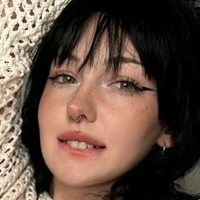 lowkey_deadinside Nøgen