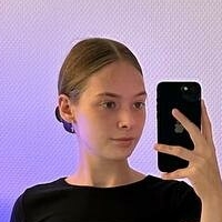 lucy-fans Nøgen