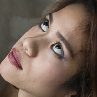 Lyn Decano Nøgen