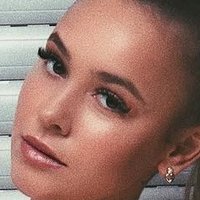 Maddy Nigmatullin Nøgen