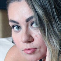 Marina Morris Nøgen