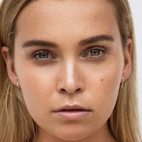 Marny Kennedy Nøgen