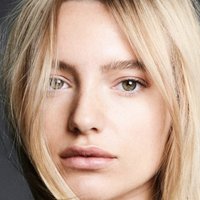 Maya Stepper Nøgen