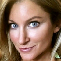 Mckinzie Nøgen