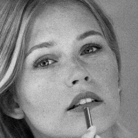 Melanie Kroll Nøgen