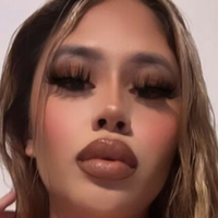 Mellnoelle Nøgen
