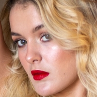 Meredith Berends Nøgen