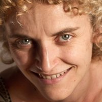 Mia Esteve Nøgen