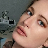 Mikayla Raines Nøgen
