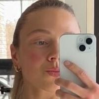 Mira Sievers Nøgen