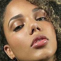 Miss Bonnie Nøgen