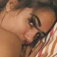 Miss Yennii Nøgen