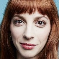 Molly Bernard Nøgen