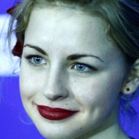 Molly Dunsworth Nøgen