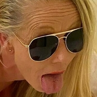 mommy-mysterious Nøgen