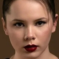 Morgan Miller Nøgen