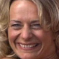 Naomi Allisstone Nøgen
