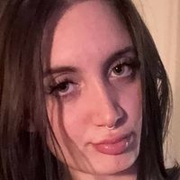 Naomi Nyke Nøgen