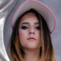 Natalia Azalea Nøgen