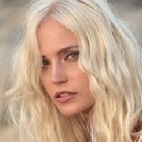 Natalia Ionova Nøgen